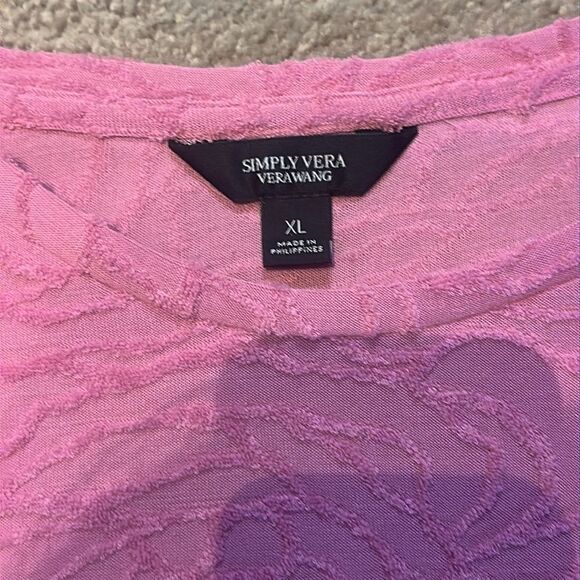 Vera Wang Women's Pink Textured Top! - Picture 4 of 7